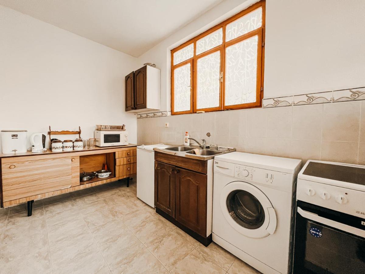 Vladivostok Apartments 티바트 외부 사진