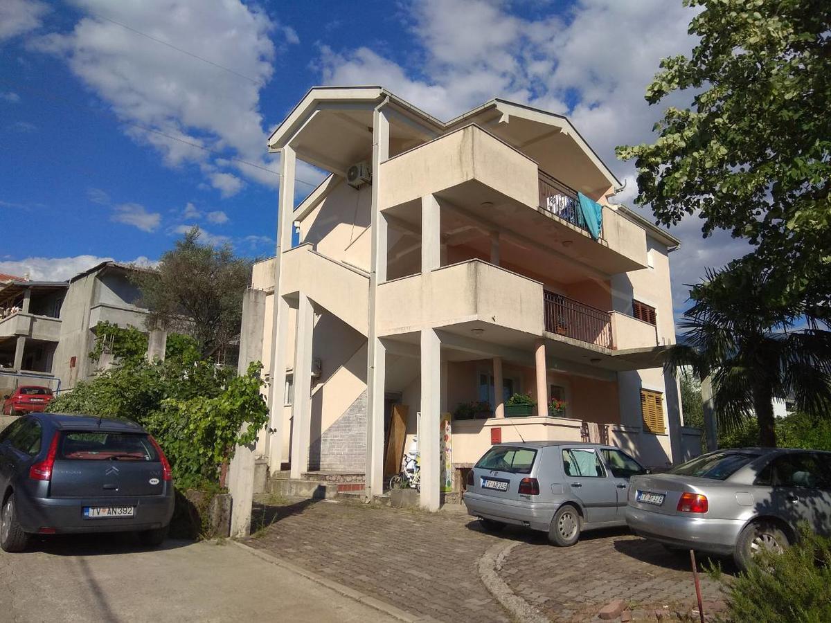 Vladivostok Apartments 티바트 외부 사진
